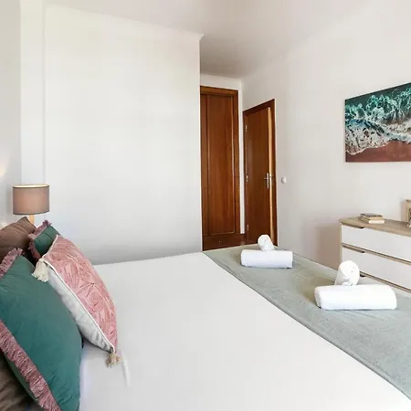 Seascape Homey & Cozy Baleal Апартаменты Пениши