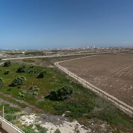 Seascape Homey & Cozy Baleal Апартаменты *