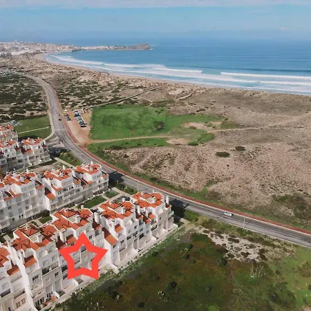 Seascape Homey & Cozy Baleal Апартаменты